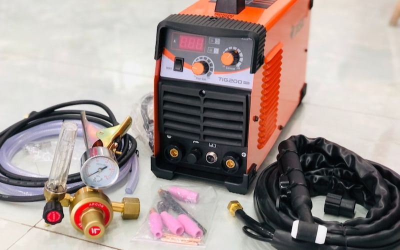 Máy hàn 2 chức năng Jasic TIG200 W223