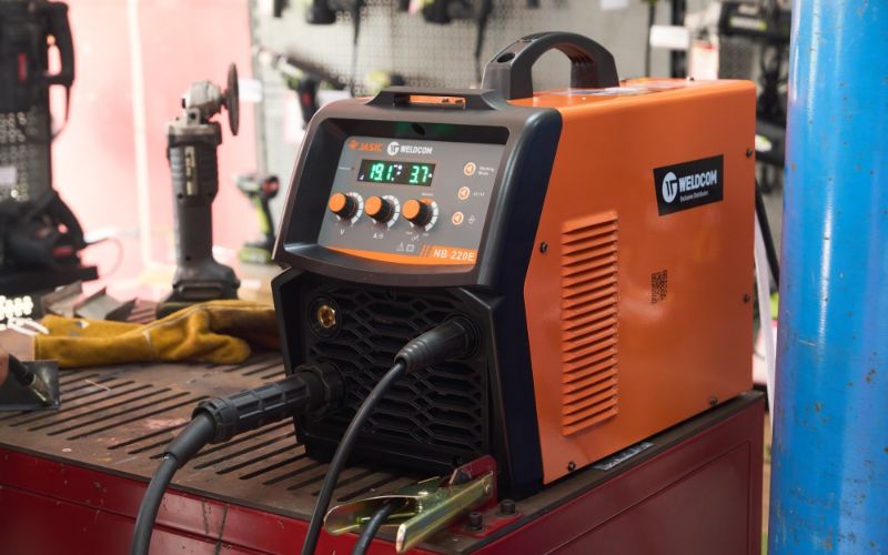 Máy hàn Mig đầu liền Jasic NB 220E